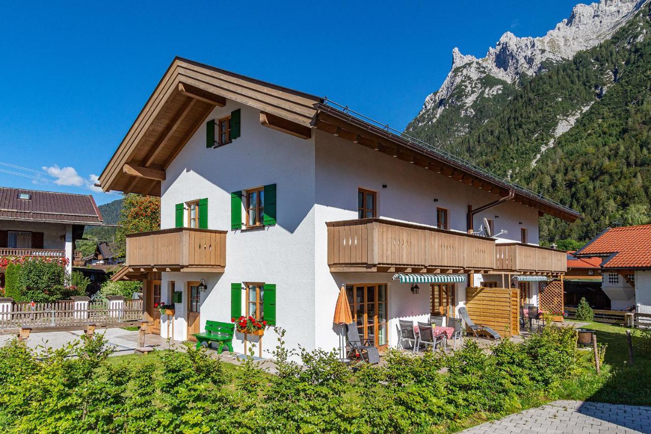 Ferienhaus Stoaroeserl Mittenwald Buitenkant foto